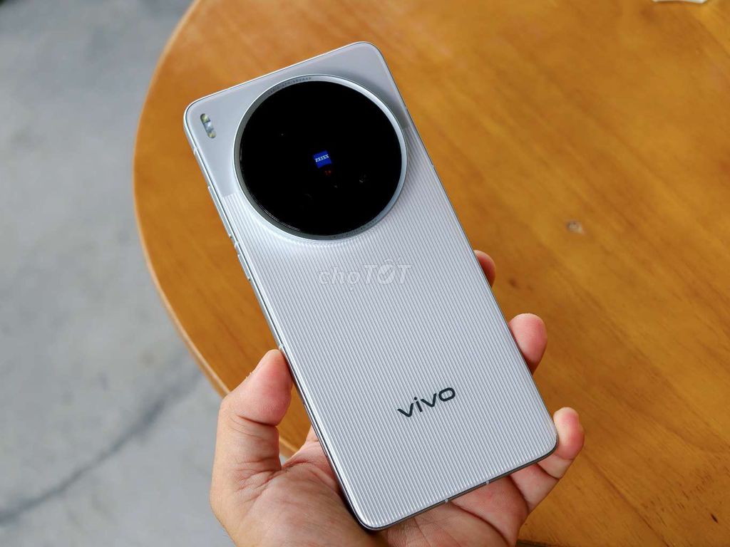 Vivo X200 Ultra 12/256 pin 100 sạc 49 lần có gl. Mua bán Điện thoại tại Quận 12 Tp Hồ Chí Minh được đăng bởi Đỗ Hậu Fb Dylan Đỗ hình 1