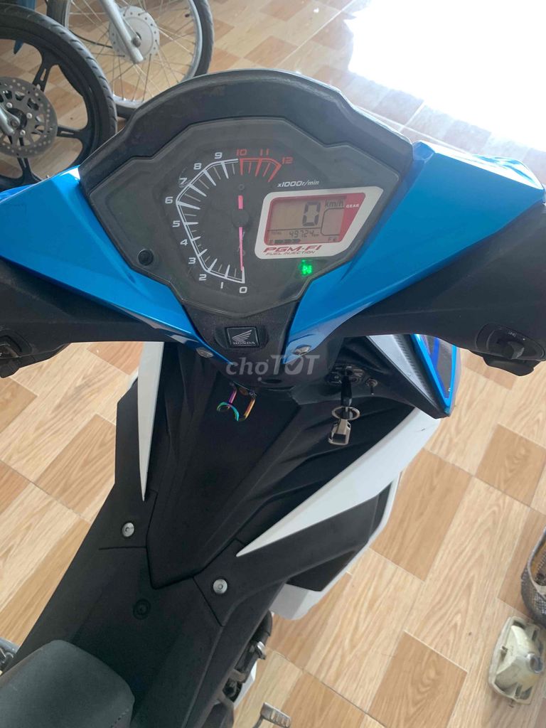 Winner V1 máy zin ngon. Mua bán Xe máy tại Huyện Bến Lức Long An được đăng bởi Son hình 5