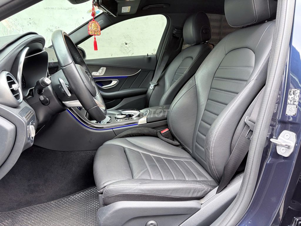 C 300 AMG 30.333 km chuẩn zin nguyên bản. Mua bán Ô tô tại Quận Bình Thạnh Tp Hồ Chí Minh được đăng bởi Mercedes Benz Haxaco Điện Biên Phủ hình 5