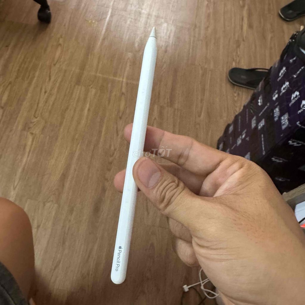 Bút cảm ứng Apple Pencil Pro Trắng Cellphones. Mua bán Phụ kiện (Màn hình, Chuột...) tại Quận 3 Tp Hồ Chí Minh được đăng bởi Phúc Nguyễn hình 1