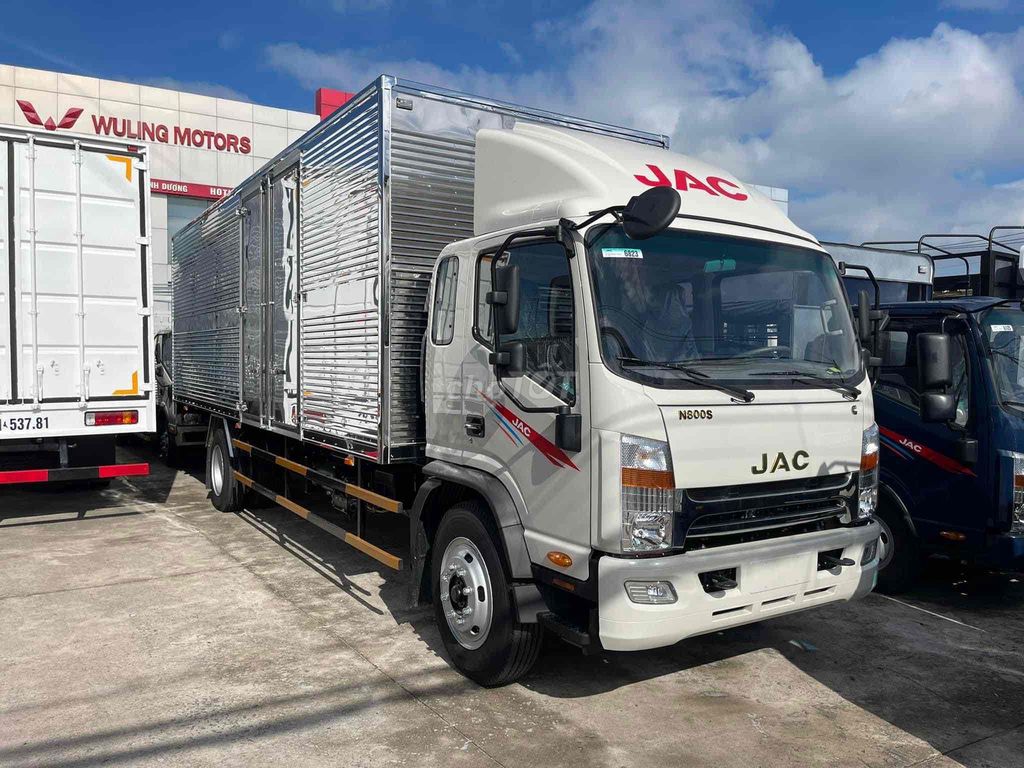 Xe tải Jac 9 tấn thùng kín 7m6