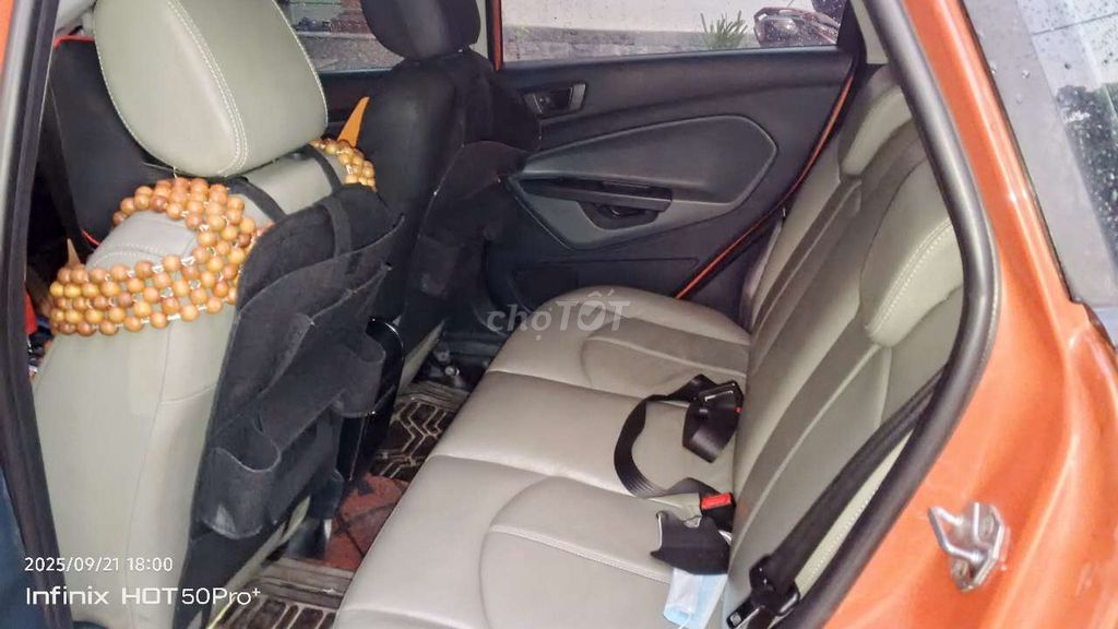 3 131 2011 1.6 AT Hatchback - 90000 km. Mua bán Ô tô tại Huyện Lâm Thao Phú Thọ được đăng bởi Nguyễn Đức Hải hình 6