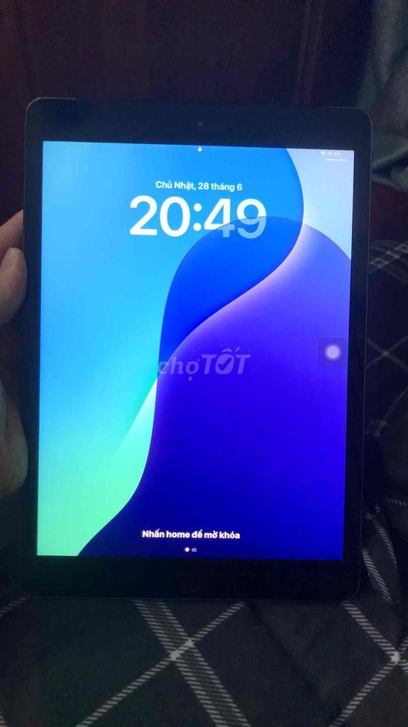 Apple iPad Gen 7 128GB Retina. Mua bán Máy tính bảng tại Huyện Hoài Đức Hà Nội được đăng bởi Châu Pu hình 1