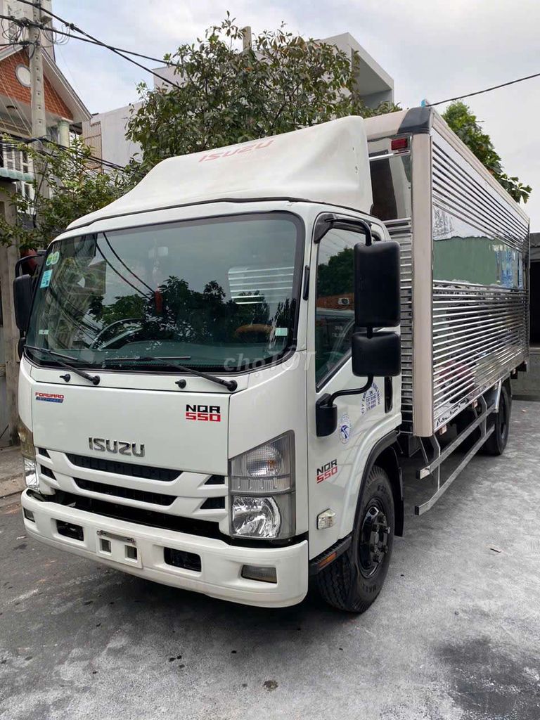 Cần bán ISUZU NQR 550 tải 4t990 máy lạnh