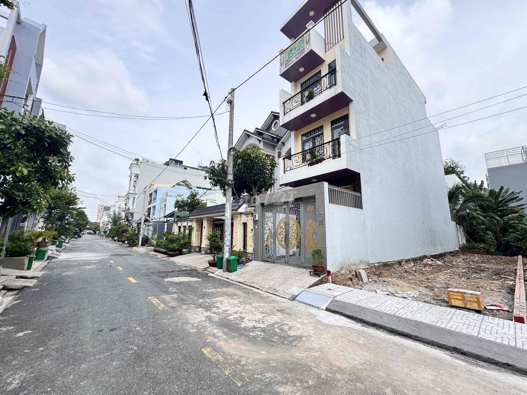BÁN ĐẤT FULL THỔ CƯ ĐƯỜNG NHỰA 8M, XÂY CAO TẦNG. TẶNG GPXD 5 TẦNG. Mua bán Đất tại Thành phố Thủ Đức Tp Hồ Chí Minh được đăng bởi Luật Nhà Phố Thủ Đức hình 4