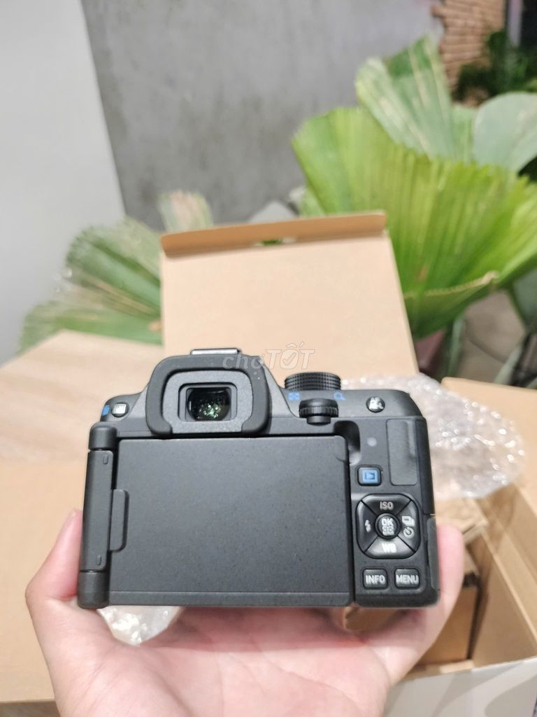 Máy ảnh Pentax K-70 Đen. Mua bán Máy ảnh, Máy quay tại Quận Ninh Kiều Cần Thơ được đăng bởi Nguyễn Minh Tuấn hình 1