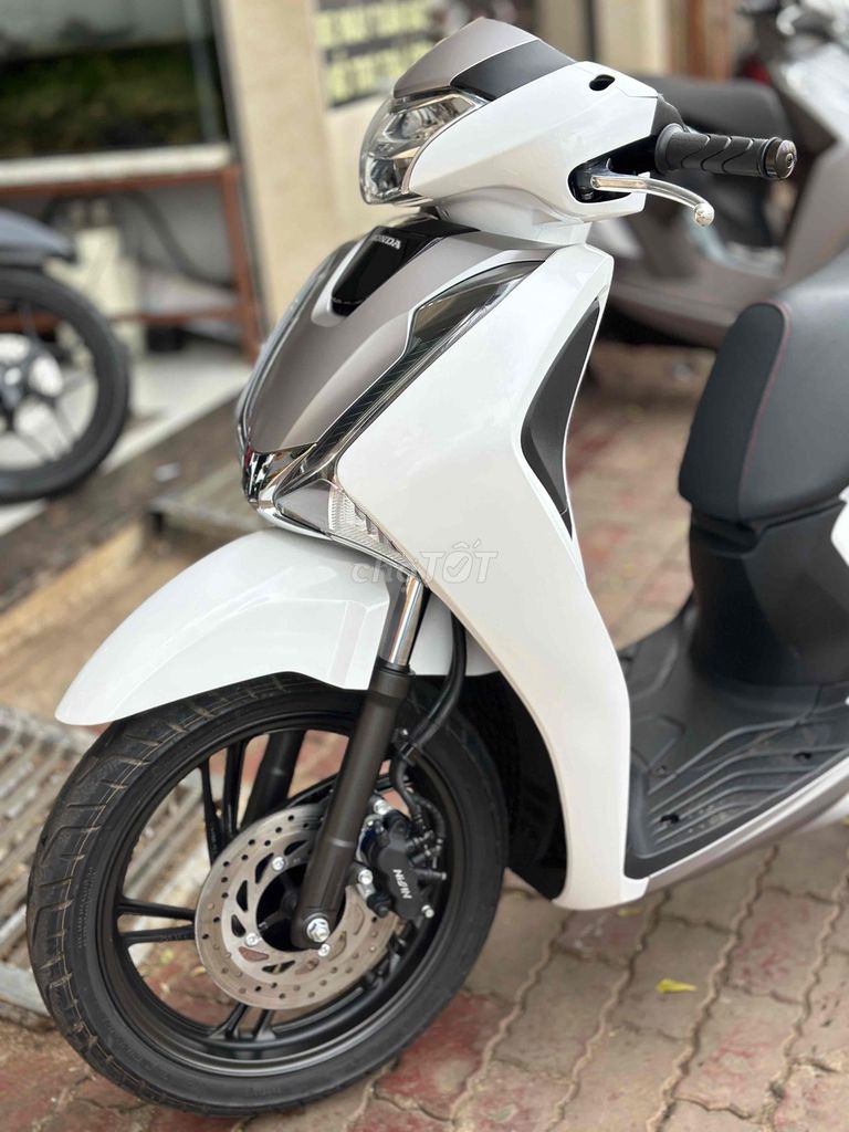 SH 2019 XE ĐẸP, MÁY MÓC ZIN ÊM RU 🛵. Mua bán Xe máy tại Thành phố Buôn Ma Thuột Đắk Lắk được đăng bởi CẦM ĐỒ TUẤN ĐẠT hình 4