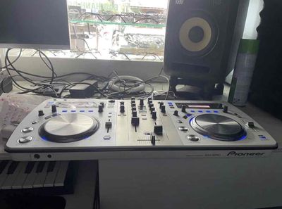 Bàn dj XDJ Aero nhập khẩu úc. Mua bán Tivi, Âm thanh tại Huyện Cẩm Mỹ Đồng Nai được đăng bởi Nguyễn văn công