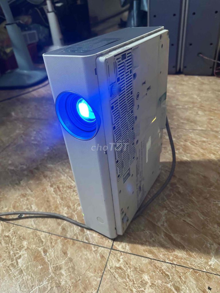 Máy chiếu Sony VPL-EX250 Trắng. Mua bán Đồ dùng văn phòng tại Quận Tân Phú Tp Hồ Chí Minh được đăng bởi Nguyen tuấn hình 1