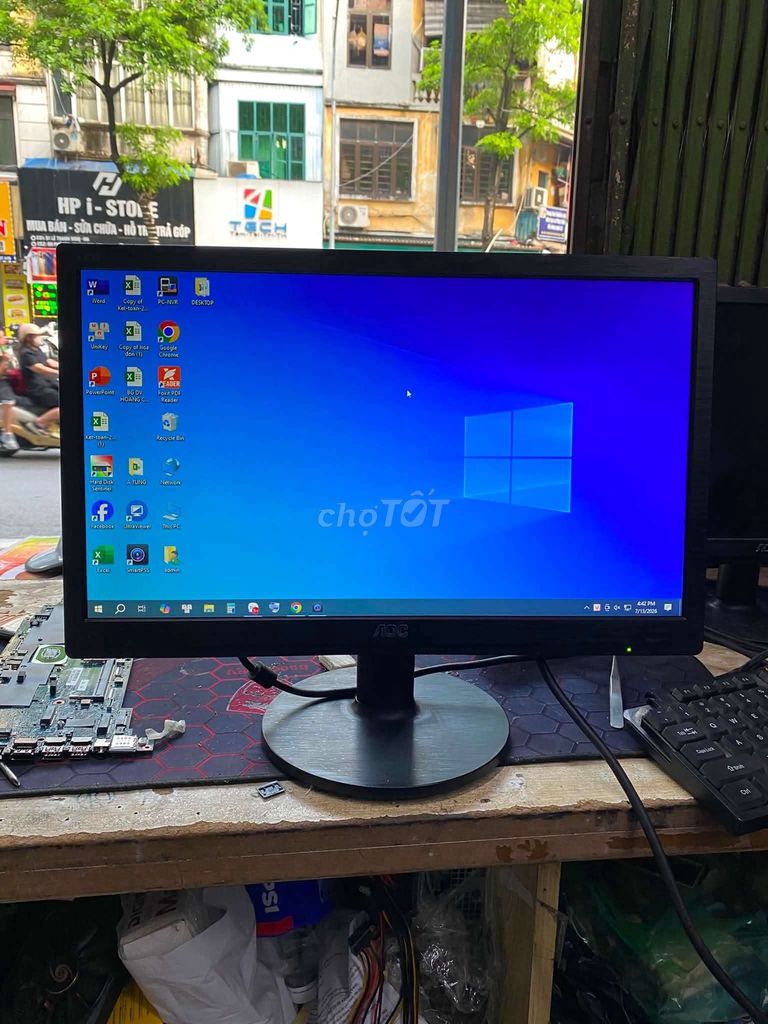 Màn hình AOC 19 inch VGA Nguyên zin. Mua bán Phụ kiện (Màn hình, Chuột...) tại Quận Hai Bà Trưng Hà Nội được đăng bởi Nguyễn Tình hình 1