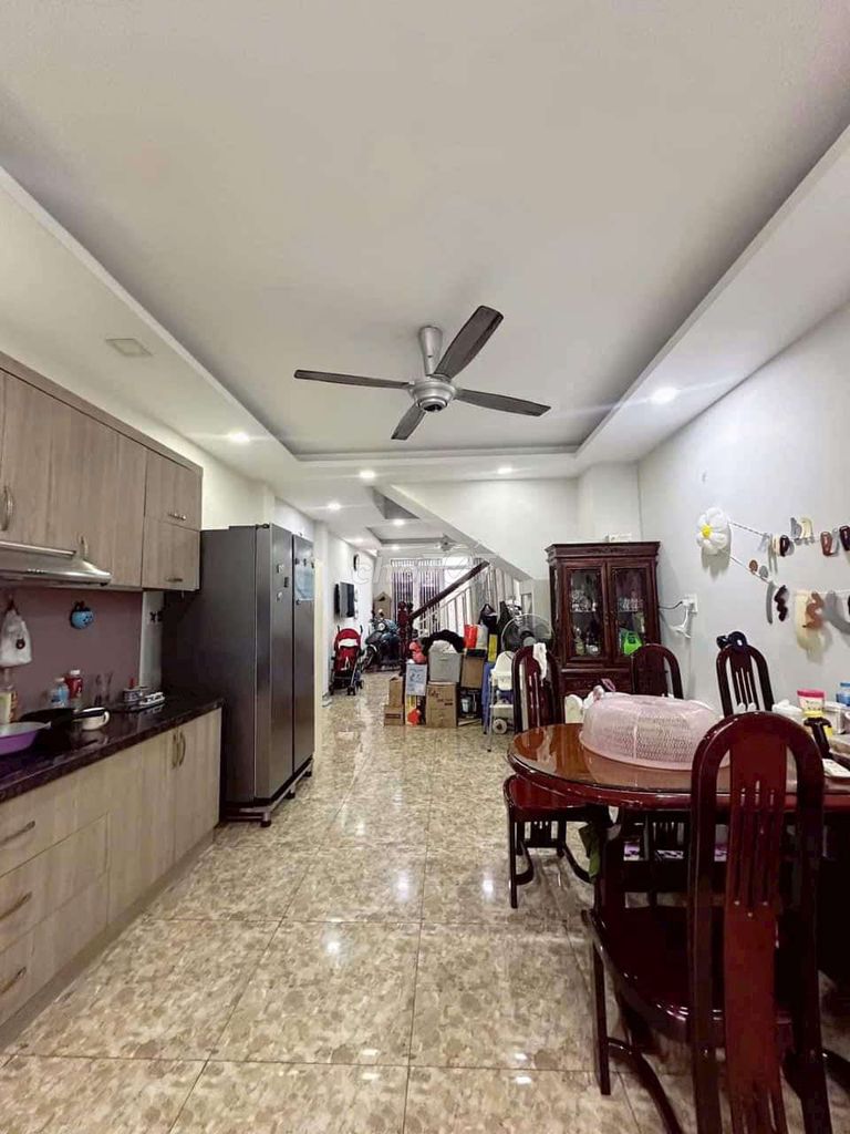 Bán nhà khu Sân Bay, P4 Tân Bình, 60m², 5 Lầu, 5 PN chỉ hơn 11 tỷ TL