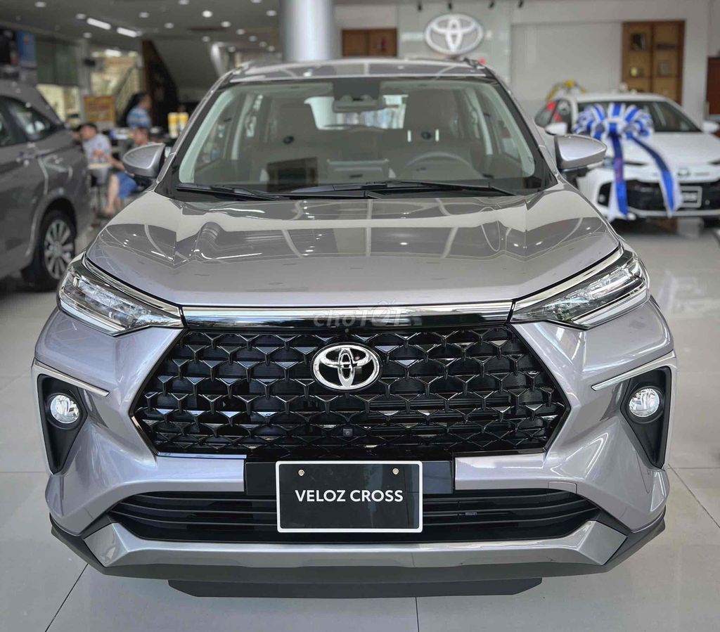 Toyota Veloz Cross, 100% THUẾ, Bank 80%, GIAO NGAY