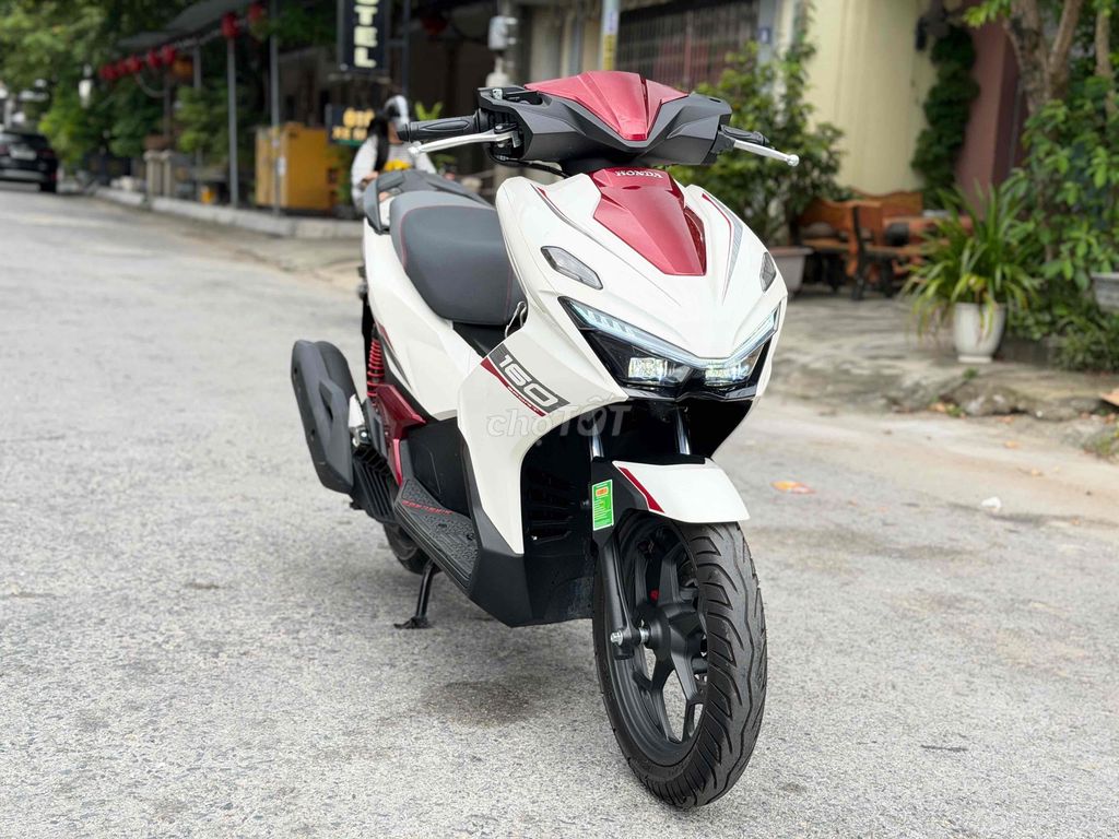 Honda Airblade 160 ABS Бело-красный 3000км