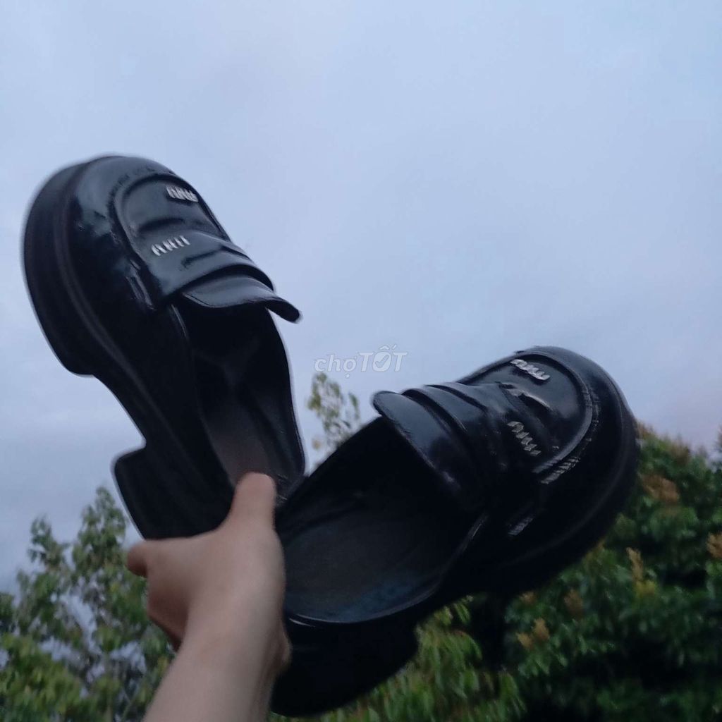 Dép MiuMiu Nữ Đen 35-36 . Mua bán Giày dép tại Huyện Krông Năng Đắk Lắk được đăng bởi Lê Thị Ái My hình 1