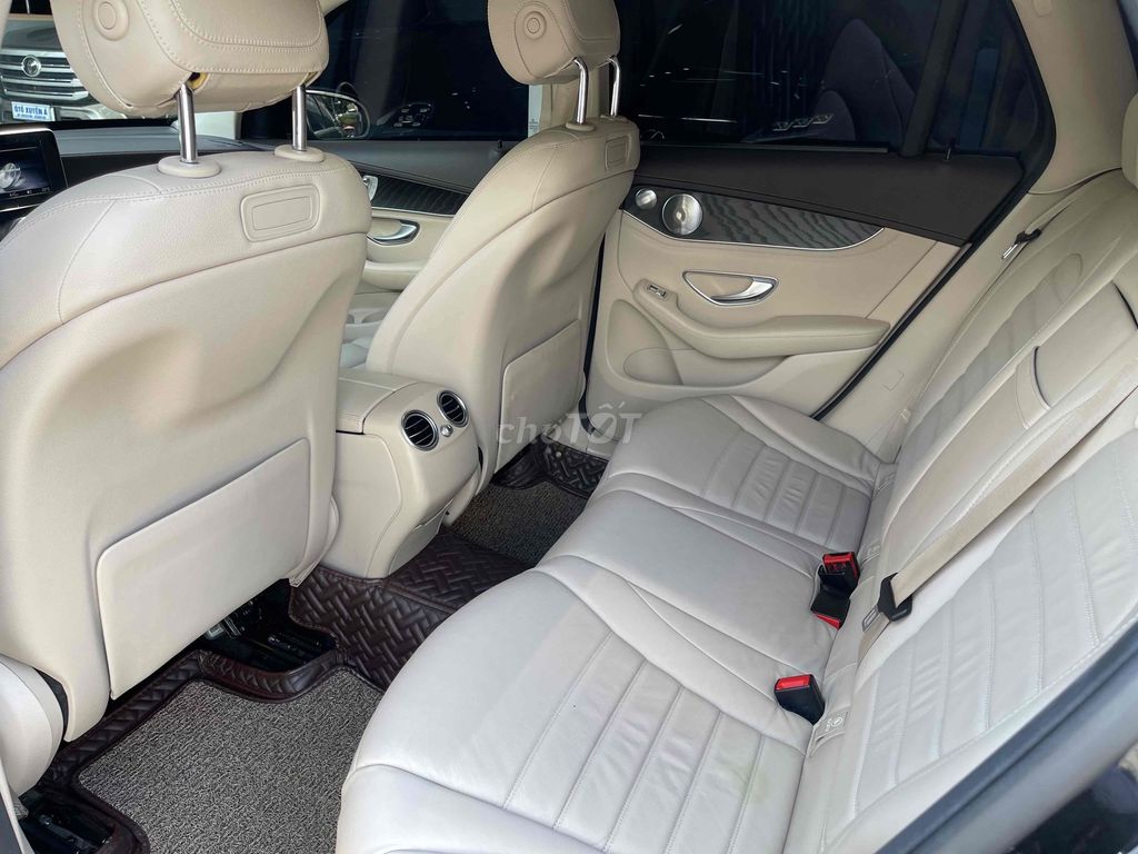 ✅GLC300 4MATIC sx 2018 - 105,000 km. Mua bán Ô tô tại Quận Tân Bình Tp Hồ Chí Minh được đăng bởi Nguyễn Văn Lâm hình 7