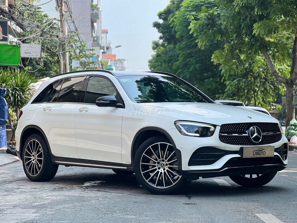 GLC300 4MATIC MODEL 2020, CỰC ĐẸP, ĐỦ PHỤ KIỆN