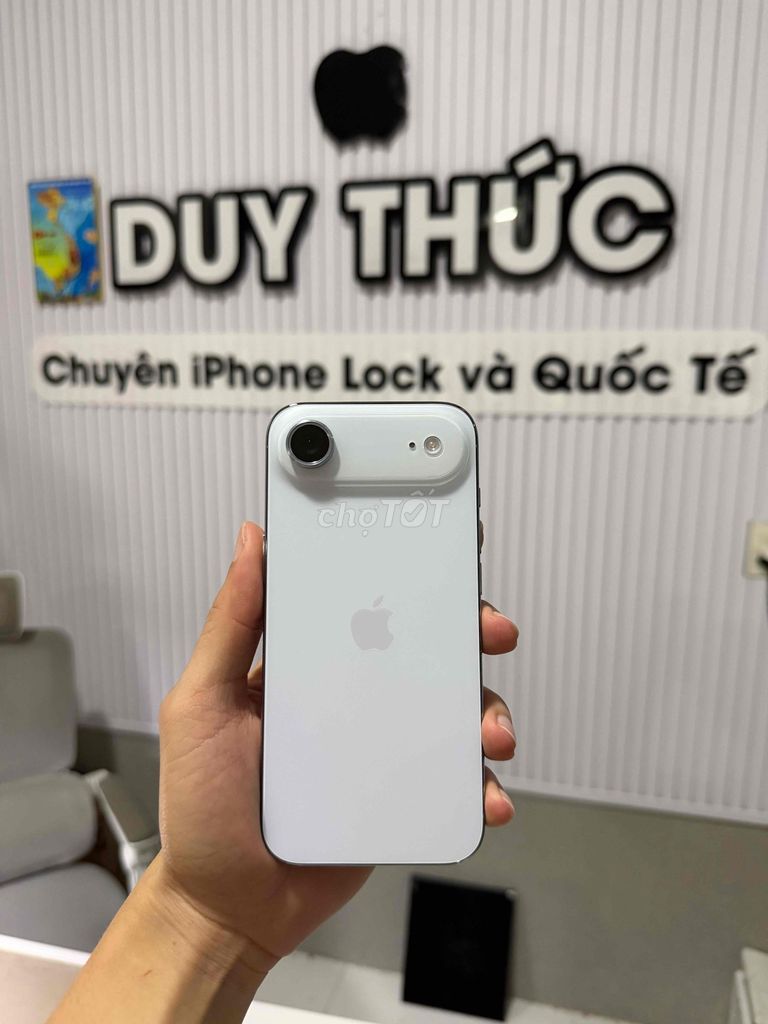 Apple iPhone 17 Air 256GB Blue chính hảng Việt Nam. Mua bán Điện thoại tại Quận Ninh Kiều Cần Thơ được đăng bởi Duy Thức chuyên iphone Lock Cần Thơ hình 1