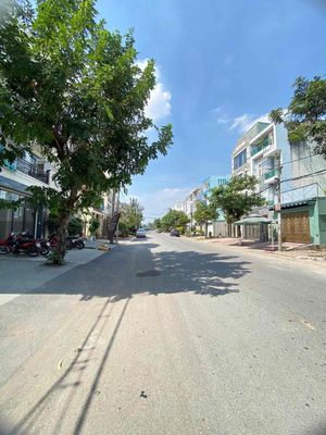 Аренда · 4 комн. · 100 м² · Quận Bình Tân, ул. Đường số 5