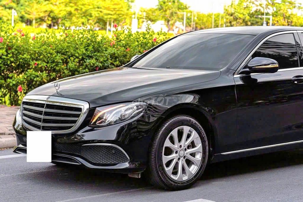 Bán xe siêu cop Mẹc E200 sx 2016 zin đẹp. Mua bán Ô tô tại Quận 7 Tp Hồ Chí Minh được đăng bởi tuấn anh hình 2
