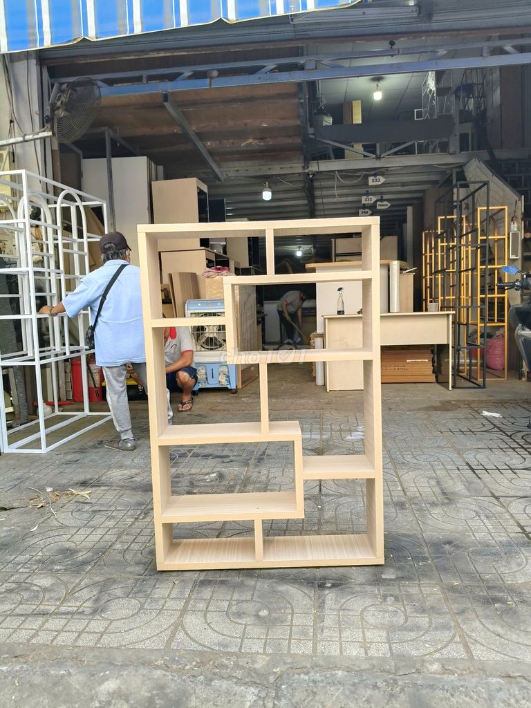 Kệ sách đứng ván HDF. Mua bán Tủ, kệ gia đình tại Quận Tân Bình Tp Hồ Chí Minh được đăng bởi Trần Thị Mỹ Duyên  hình 1