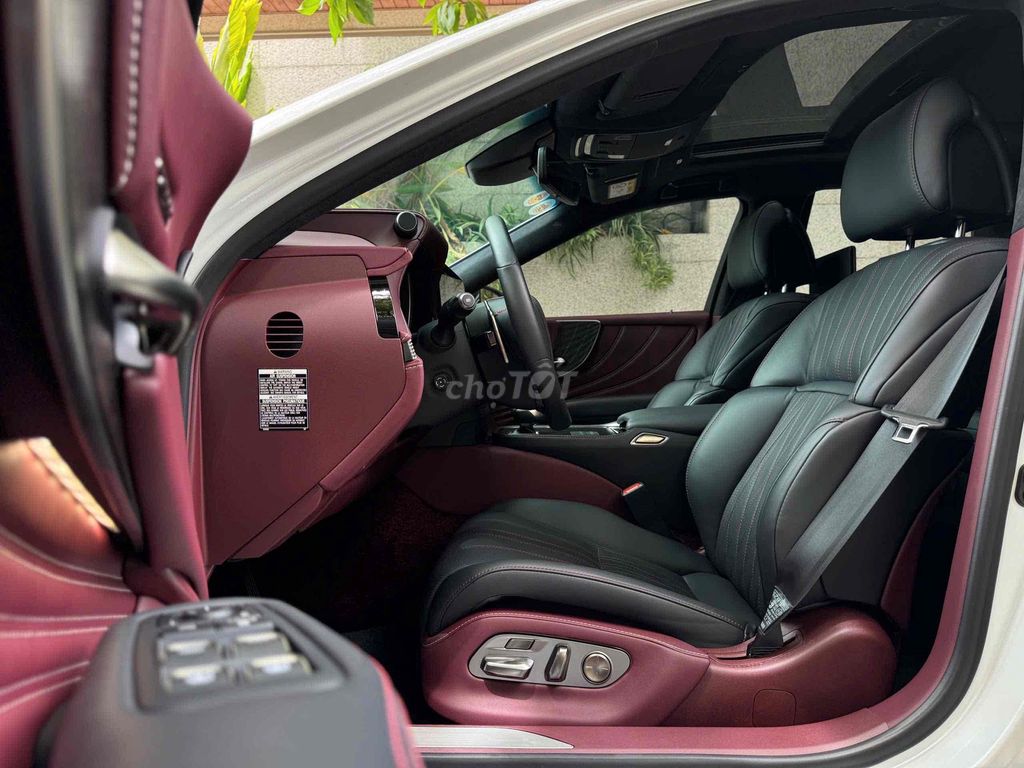 Cần Bán chiếc Lexus LS500 sx2023 like new. Mua bán Ô tô tại Quận 7 Tp Hồ Chí Minh được đăng bởi Hoàng Trung hình 11