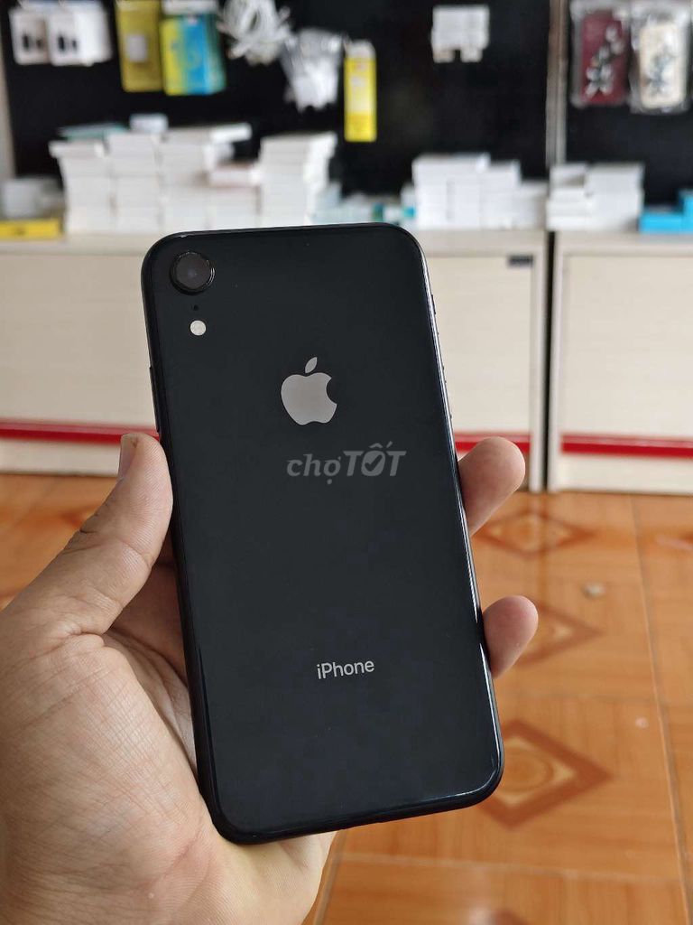 Apple iPhone XR 64GB Đen 98% quốc tế. Mua bán Điện thoại tại Thành phố Buôn Ma Thuột Đắk Lắk được đăng bởi Nguyễn Dũng hình 1