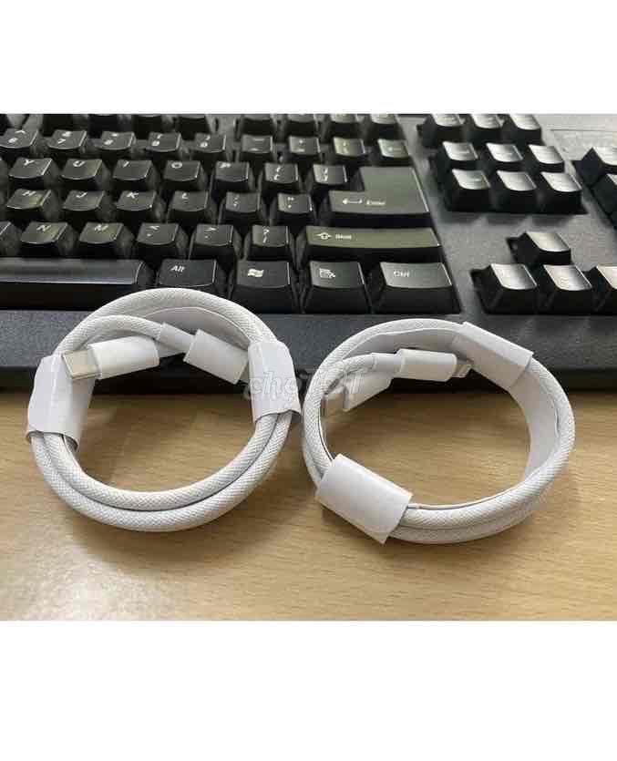Bộ sạc nhanh iPhone Trắng Dây dù chống đứt gãy. Mua bán Phụ kiện (Màn hình, Chuột...) tại Quận Sơn Trà Đà Nẵng được đăng bởi Nguyễn Lê hình 1