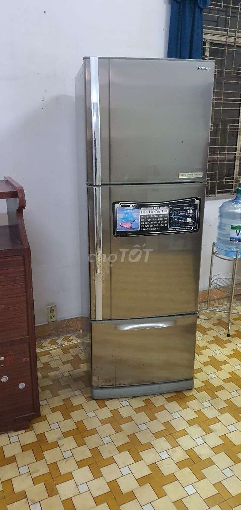 Tủ lạnh lớn 305l