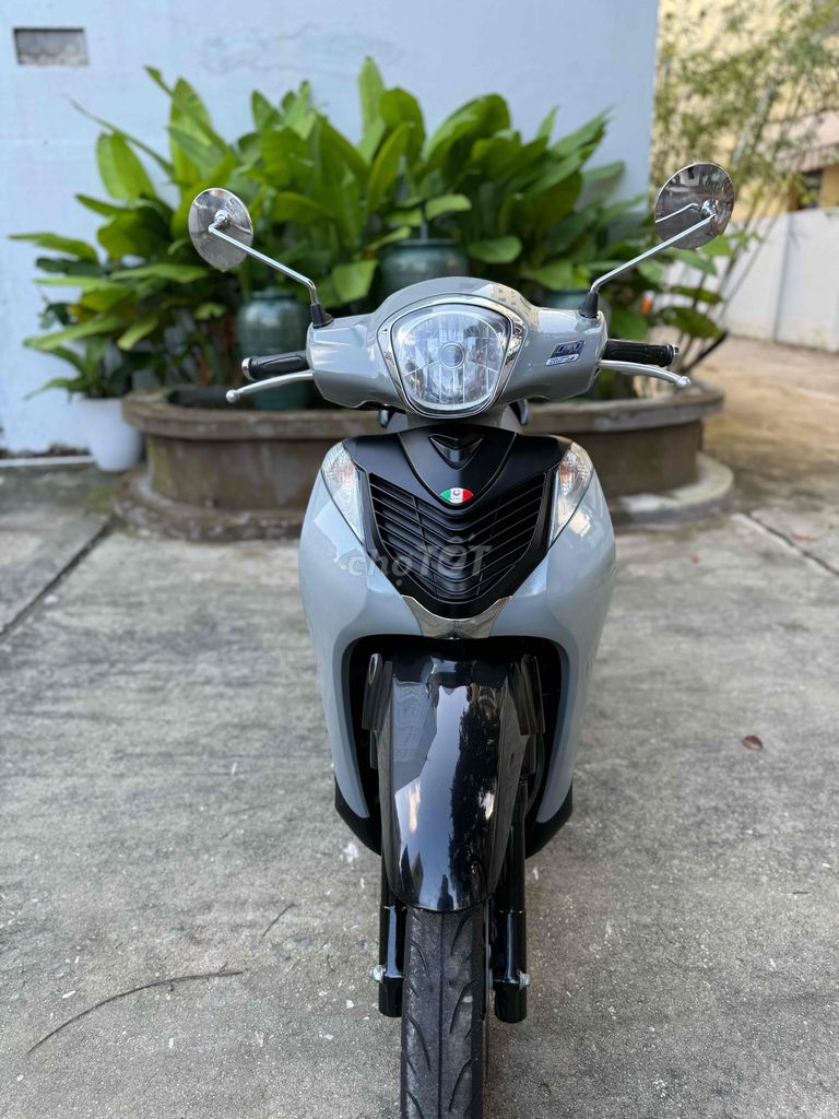 SH Mode Xám xi măng khoá thông minh. Mua bán Xe máy tại Quận Thanh Khê Đà Nẵng được đăng bởi Long hình 4