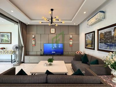 Rent · 4 bd · 300 м² · Quận Sơn Trà, ул. Đường Hoa Phượng