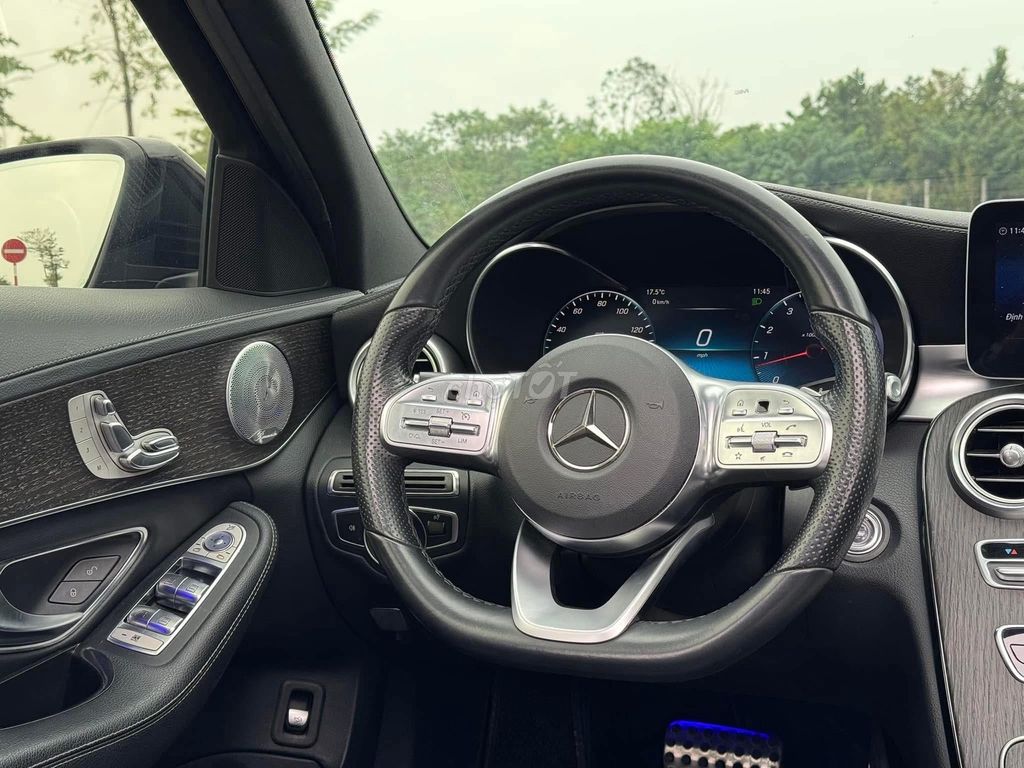 Mercedes Benz C Class 2019 C300 AMG - 76000 km. Mua bán Ô tô tại Quận Thanh Xuân Hà Nội được đăng bởi HIẾU &* hình 5