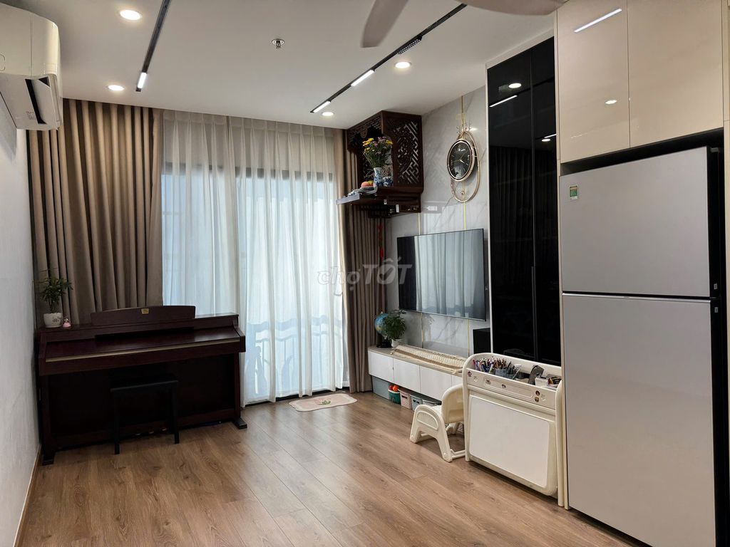 ​Chính chủ bán gấp căn hộ 1N+ S403 VInhomes smart city giá 3,1 tỷ