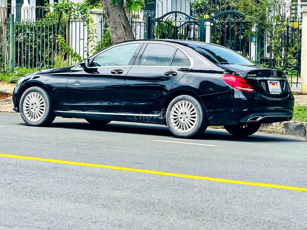 Mercedes Benz C250 Exclusive 2017. Mua bán Ô tô tại Quận 7 Tp Hồ Chí Minh được đăng bởi Cherry hình 6