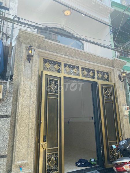 Продается дом на улице Лиен Кху 5-6, Бинь Тан, 4 спальни, частная бухгалтерская книга, 5,65 миллиарда долларов