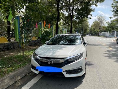 Honda Civic 2017 1.5 L - 95000 km. Mua bán Ô tô tại Quận 6 Tp Hồ Chí Minh được đăng bởi Nguyễn Trương Lâm