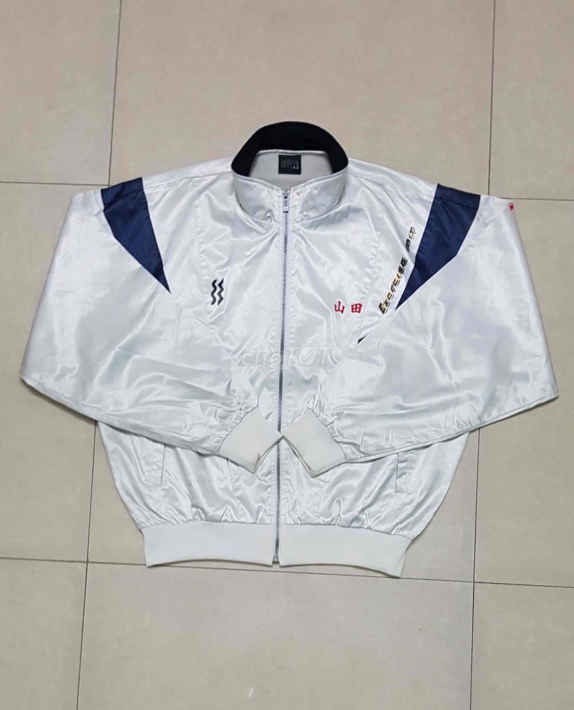 Áo khoác gió Mizuno Superstar. Mua bán Quần áo tại Quận Bình Tân Tp Hồ Chí Minh được đăng bởi Nguyễn Đức Thuận hình 1