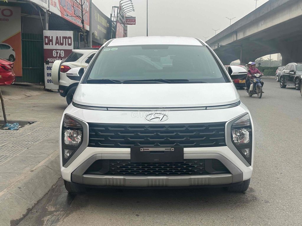 Hyundai Stargazer Bản đặc biệt Trắng. Mua bán Ô tô tại Quận Hoàng Mai Hà Nội được đăng bởi NHẬT DOANH AUTO  hình 5