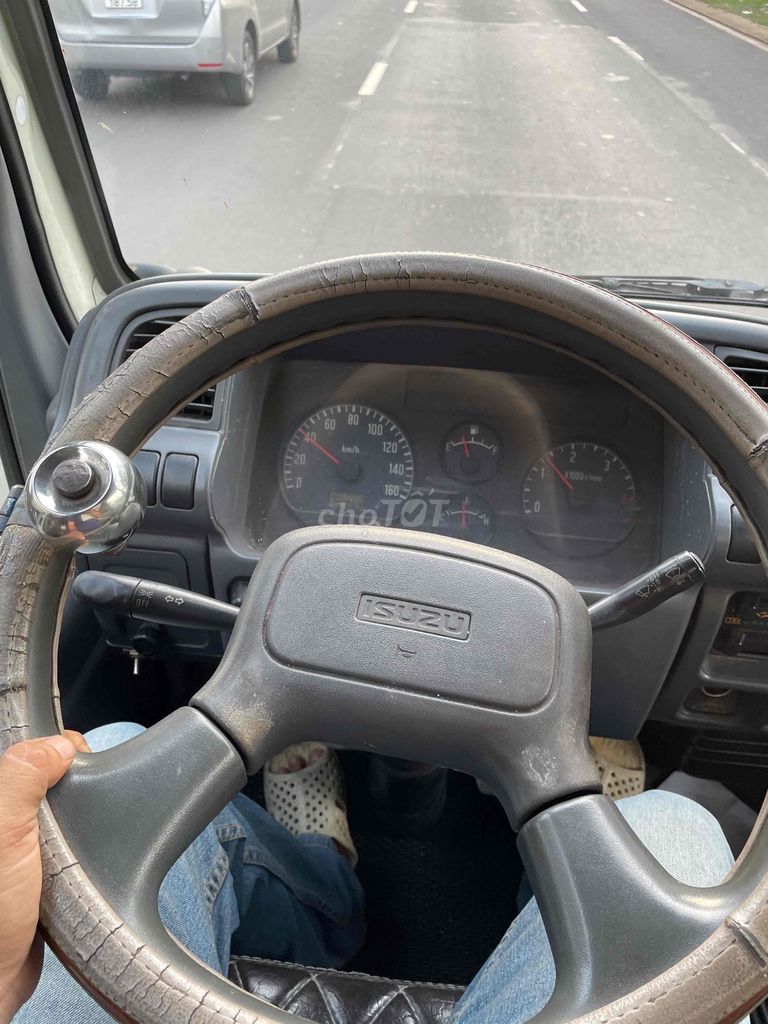 BÁN XE ISUZU QKR TẢI 1T1 SX2015 MÁY CƠ THÙNG NGẮN. Mua bán Xe tải, xe ben tại Thành phố Biên Hòa Đồng Nai được đăng bởi NGUYEN HOANG hình 10