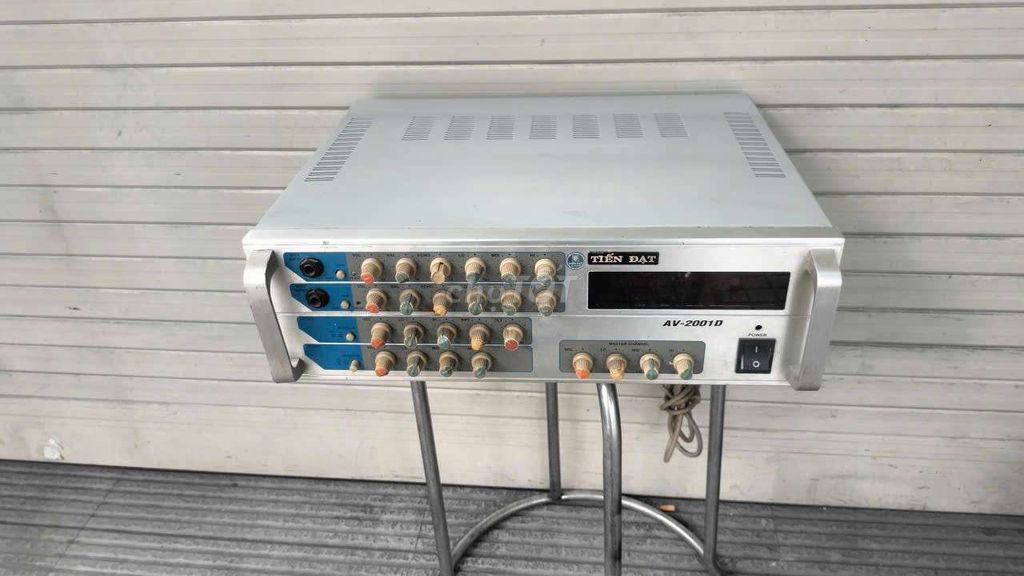 Amply karaoke Tiến Đạt AV-2001D Xám. Mua bán Tivi, Âm thanh tại Quận Tân Phú Tp Hồ Chí Minh được đăng bởi Quàng Oanh hình 1