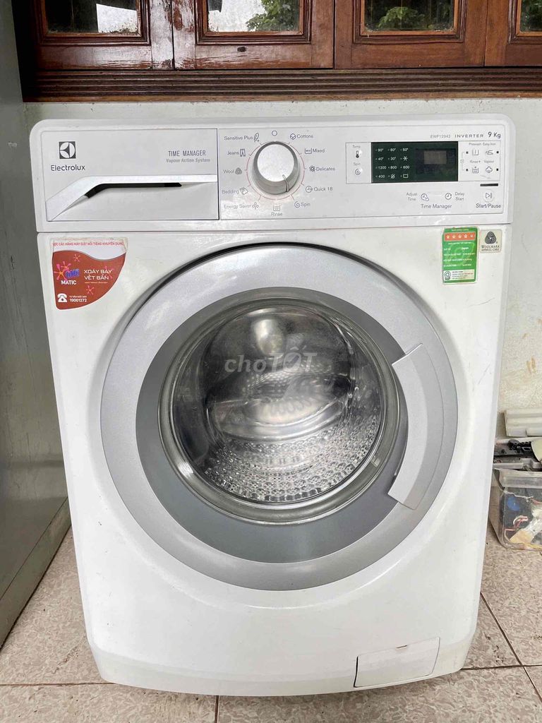 Thanh lý máy giặt cửa ngang Electrolux 9kg inverte