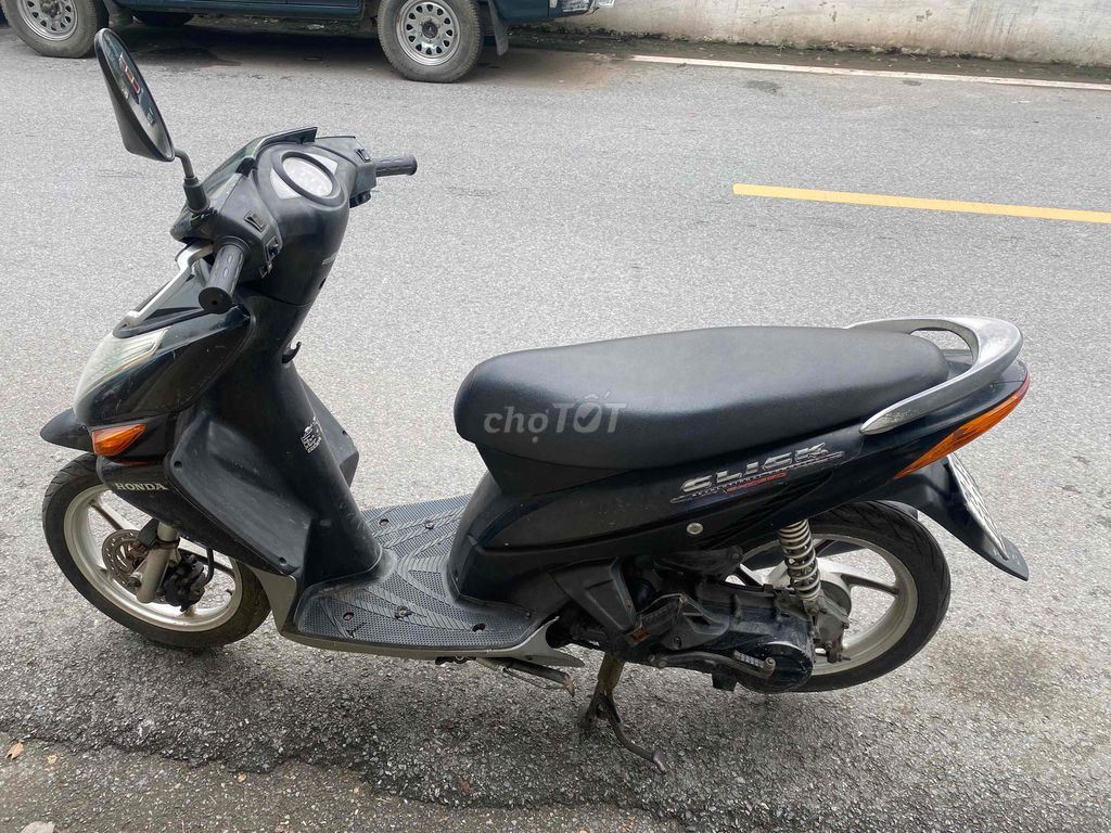 xe Click máy móc nguyên bản cần bán. Mua bán Xe máy tại Quận Long Biên Hà Nội được đăng bởi duy hình 5