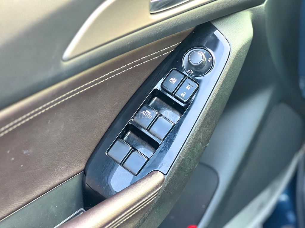 Mazda 3 hatchback 2018, trẻ trung, đi ít, giá tốt. Mua bán Ô tô tại Quận Long Biên Hà Nội được đăng bởi Long Biên Cars hình 18