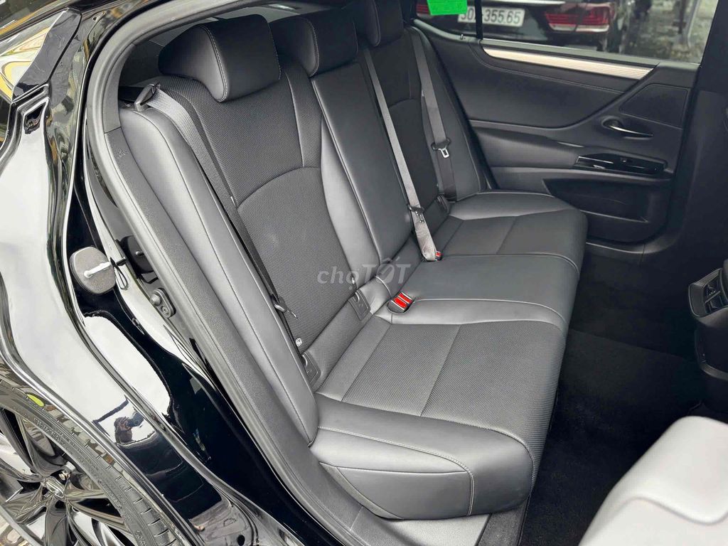 Lexus ES250 F.Sport sx 2021 nhập Nhật siêu đẹp. Mua bán Ô tô tại Quận Cầu Giấy Hà Nội được đăng bởi Cao Quý hình 18