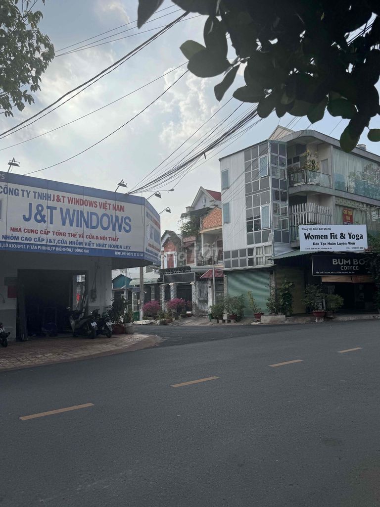 TUYỂN LAO ĐỘNG PHỔ THÔNG PHÁT TỜ RƠI QUẢNG CÁO. Việc làm Công việc khác tại Thành phố Biên Hòa Đồng Nai được đăng bởi A Hoảng  hình 1