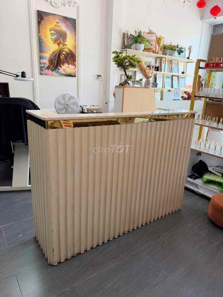 Quầy lễ tân Gỗ Kem tl 300k. Mua bán Đồ dùng văn phòng tại Huyện Bình Chánh Tp Hồ Chí Minh được đăng bởi Bình hình 1