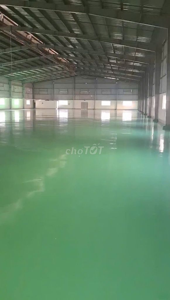 Cho Thuê Xưởng 2700m2 + 3000m2 Tân Uyên , PCCC tự động ,Giấy tờ đầy đủ