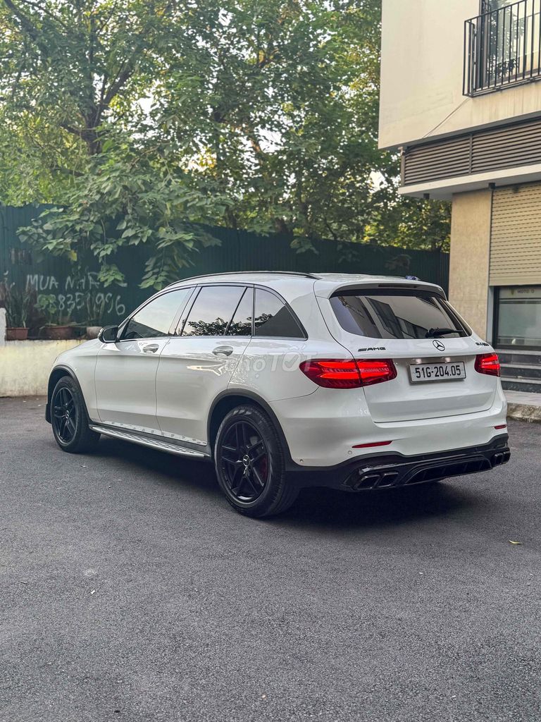 GLC300 4MATIC TRẮNG KEM UP FULL BODY GLC63. Mua bán Ô tô tại Quận Cầu Giấy Hà Nội được đăng bởi Dương Tuấn Linh hình 17