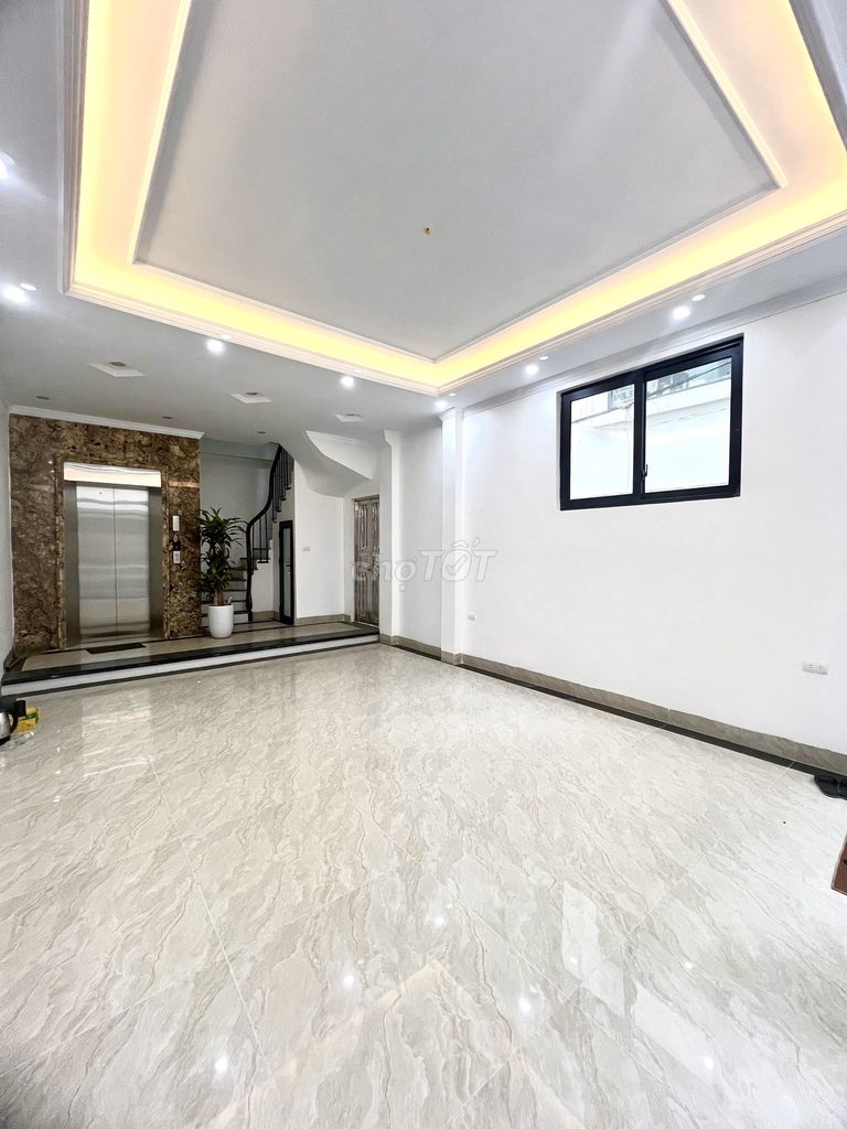 Cho thuê nhà 6 tầng thang máy mới tinh Kim Ngưu -Timecity - Ô tô - KD,
