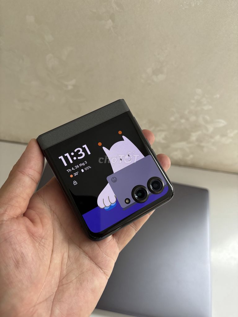 razr 50 2024 lock mỹ. Mua bán Điện thoại tại Quận Gò Vấp Tp Hồ Chí Minh được đăng bởi hoang hình 6
