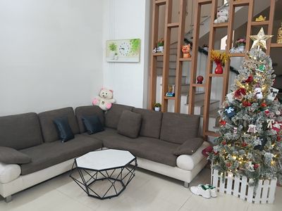 Thanh lý bộ sofa và bàn còn mới. Mua bán Bàn ghế tại Quận Sơn Trà Đà Nẵng được đăng bởi Phước sỹ Mai
